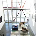 Duplex Suite In Art Tower